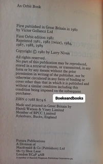 The Ringworld Engineers - Larry Niven.