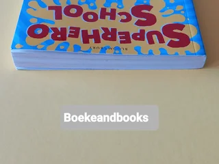 Curse Of The Evil Custard - Alan Macdonald - Superhero School.