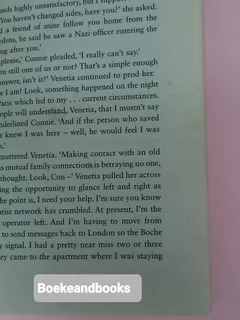 The Light Behind The Window - Lucinda Riley.