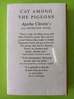 The Adventure Of The Christmas Pudding And A Selection Of Entrees - Agatha Christie - Hercule Poirot