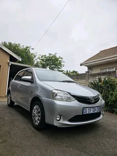 2016 TOYOTA ETIOS