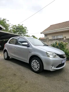 2016 TOYOTA ETIOS