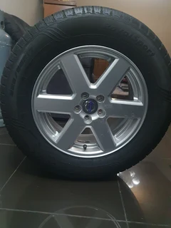 Mag  with tyre for Volvo XC90 (ONLY 1)
