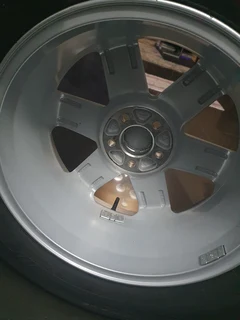 Mag  with tyre for Volvo XC90 (ONLY 1)