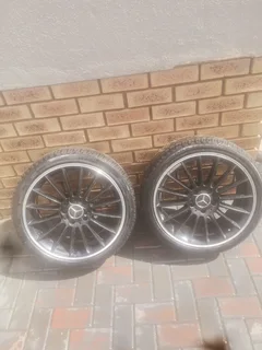 Mercedes AMG 18 INCH RIMS