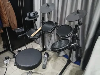 Electric drum set