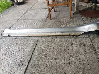 2001 Pajero Gen 3 SWB sill trim