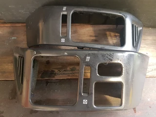 Pajero Gen 3 side vent plastic trim