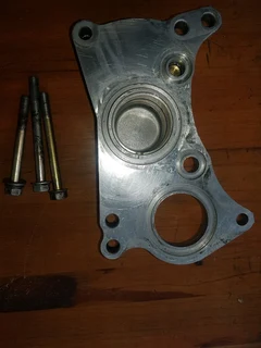 2001 Pajero Gen 3 Injector Cover Plate