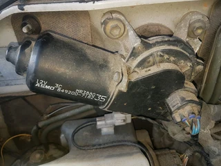 2001 Pajero Gen 3 Wiper Motor