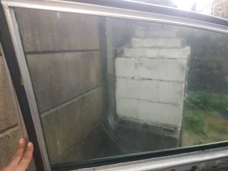 Pajero Gen3 SWB Left front Window