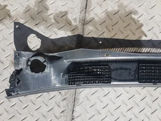 Pajero Gen3 Plastic Trim Piece