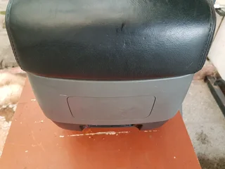Mitsubishi Pajero Gen3 Armrest /Center Storage box