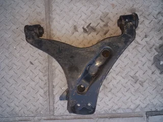 Mitsubishi Pajero Gen3 Lower Control Arms