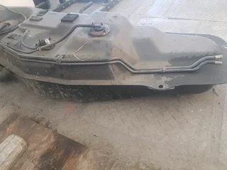 Mitsubishi Pajero 4m41 Fuel Tank