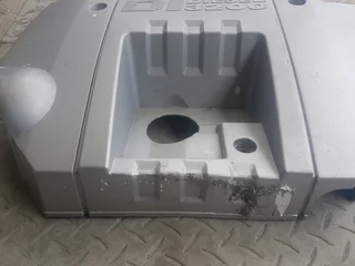 Pajero 4m41 3.2DiD Engine Cover