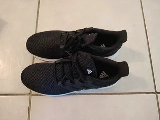 New Men&#39;s Size 11 Adidas Ultimashow