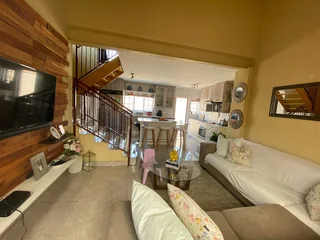 4 Bed, 2 Bath townhouse for rental