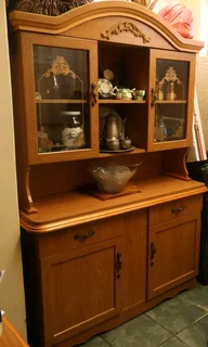 Display dresser dining room