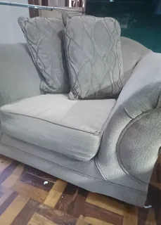 Single seatee couch