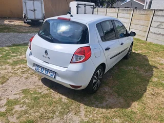 Renault Clio Facelift 1.6 2012 Bargain