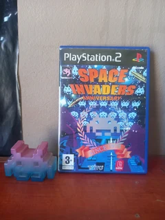 Space Invaders Anniversary And Figure Bundle