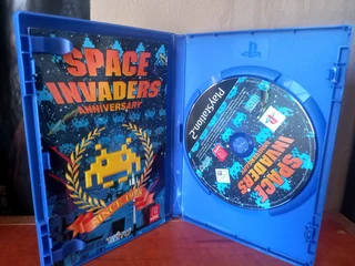 Space Invaders Anniversary And Figure Bundle