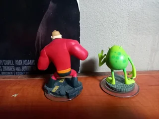 Disney Infinity Monster Inc And Incredibles Bundle