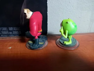 Disney Infinity Monster Inc And Incredibles Bundle