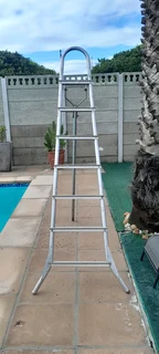 Aluminum 3 legged Ladder