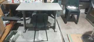 Study/office desk and chair