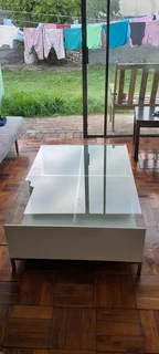 Klooftique 4 quadrant glass top coffee table