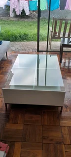 Klooftique 4 quadrant glass top coffee table
