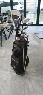 Pinseeker Golf Clubs, golf bag and golf trolley