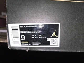 Nike Jordans size 8 R800 must go