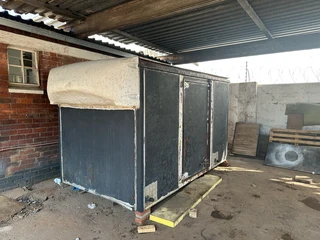 More Than Just a Container !!!A closet body containers for truck 2tons