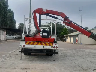 8 ton hino 500 crane truck for hire