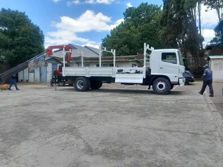 8 ton hino 500 crane truck for hire