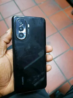 Huawei Y70 plus
