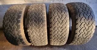 Raptor A/t Velocity 255/60 R15 Wheels *4