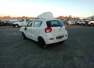 2023 Toyota VITZ XR 1.0 striping