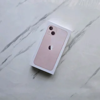Apple iPhone 13
