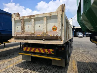 2017 UD QUESTER CWE370 10m3 TIPPER