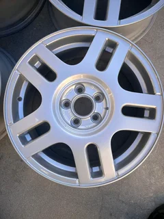 16inch OEM VW Mk4 GTI REFURBISHED MAGS