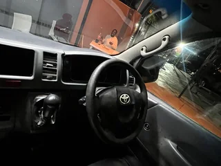 2.7 VVTI Toyota Quantum