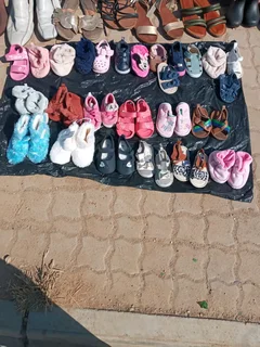 Looking for second hand curtains, clothes  bedding