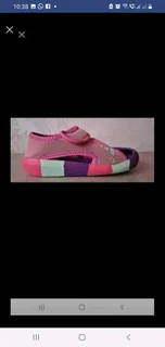 Looking for second hand curtains, clothes  bedding