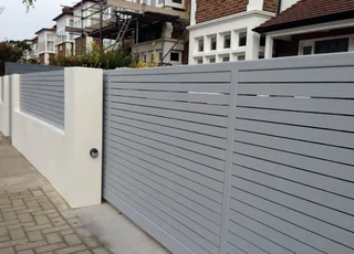 Modern Gates - Driveway Sliding Gates - Remote Controlled Gates - Wood Composite - Meranti Gates