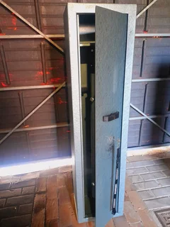 Safe in good condition for sale