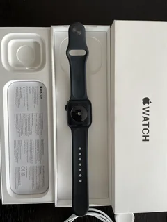 Excellent condition, almost brand new, Apple Watch SE GPS